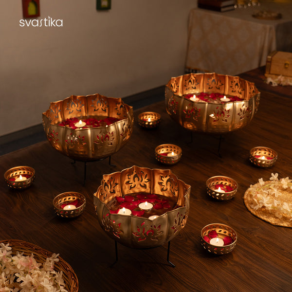 Lotus Urli Bowl with Stand (Set of 10)