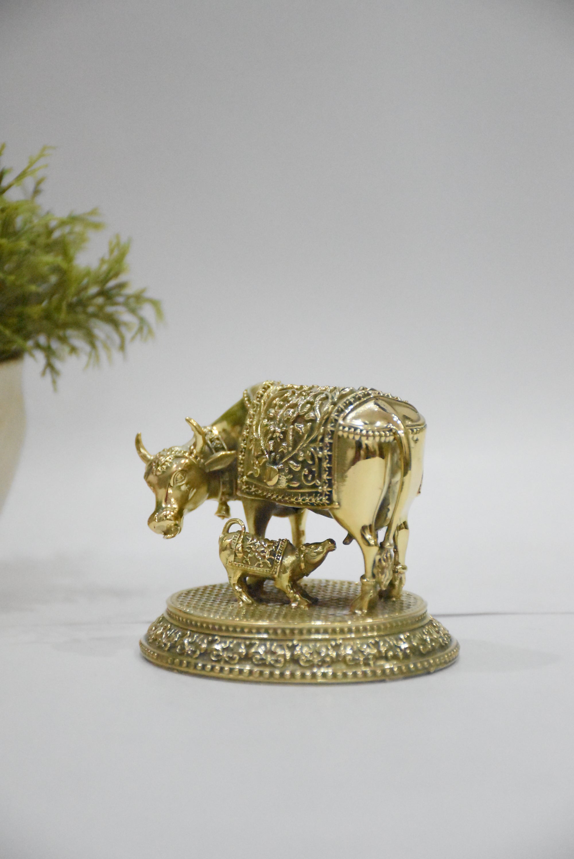Brass Kamdhenu Cow and Calf Idol | Auspicious Sculpture of Abundance & Harmony