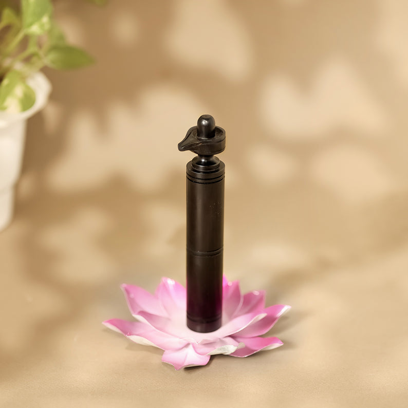 Karungali Kattai Shivling